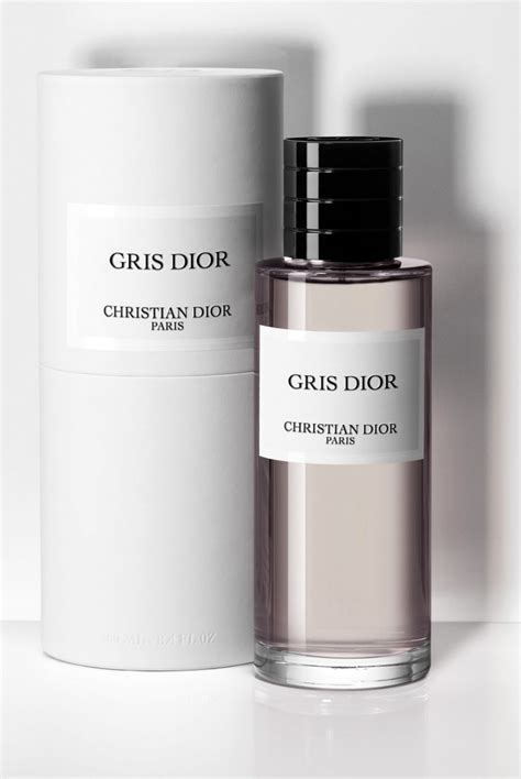 dior gris montaigne homme|christian dior gris price.